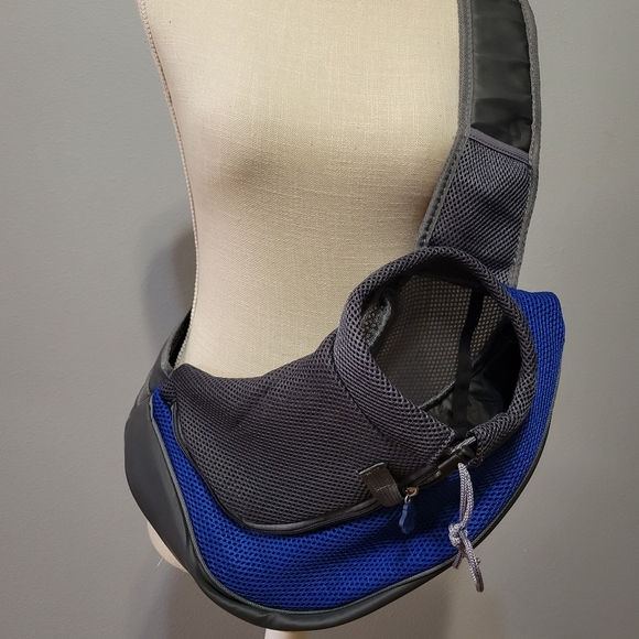 Pet mesh crossbody knapsack travel bag - Picture 2 of 9